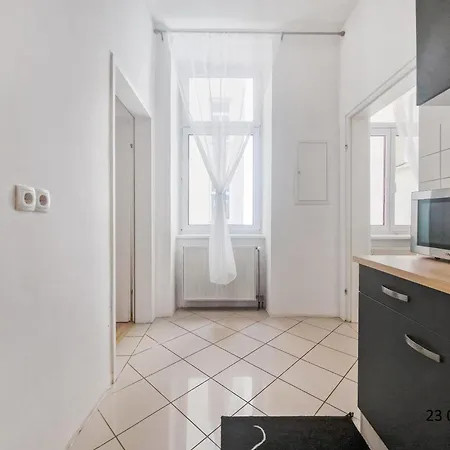 Apartment Three-bedroom Delight, King-size Beds Vienna