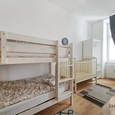 Apartment Three-bedroom Delight, King-size Beds