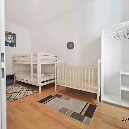 Three-bedroom Delight, King-size Beds * Vienna