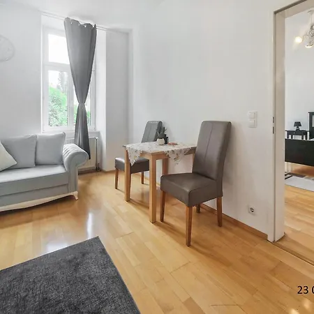 Apartment Three-bedroom Delight, King-size Beds