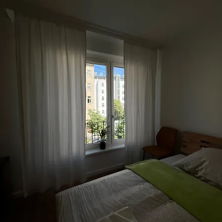 In Favoriten Apartment *