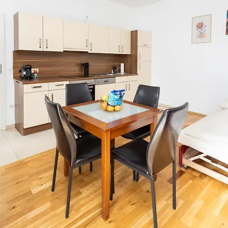 Crystal Apartment