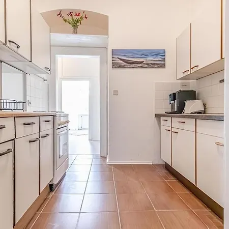 Living, Garden Vibes 3br Bliss In *