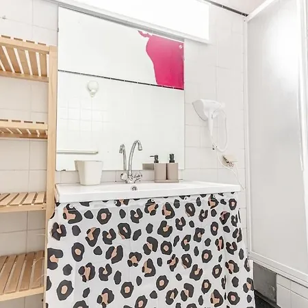 Living, Garden Vibes 3br Bliss In Vienna