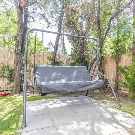 Living, Garden Vibes 3br Bliss In Vienna
