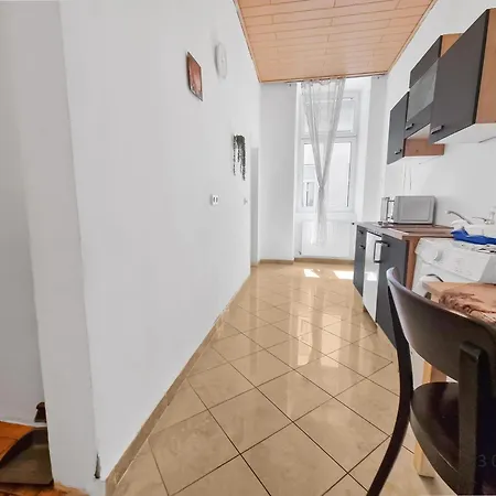 Apartment Four-bedroom, Four King-size Comfort Vienna