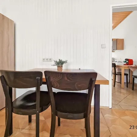 Four-bedroom, Four King-size Comfort *