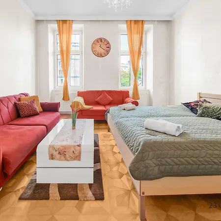 Four-bedroom, Four King-size Comfort Vienna