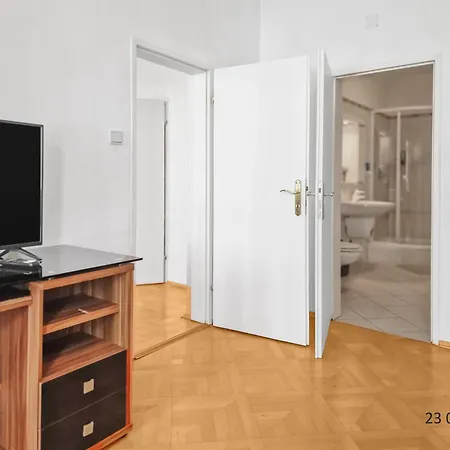 Four-bedroom, Four King-size Comfort Apartment Vienna