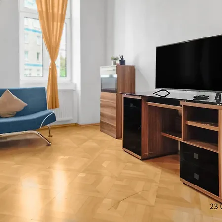 Four-bedroom, Four King-size Comfort Apartment *