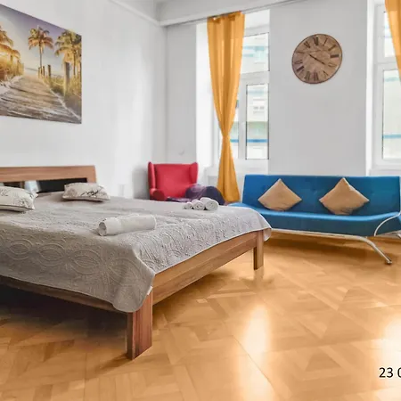 Four-bedroom, Four King-size Comfort * Vienna