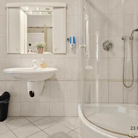 Four-bedroom, Four King-size Comfort Apartment