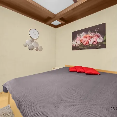 Four-bedroom, Four King-size Comfort Apartment *