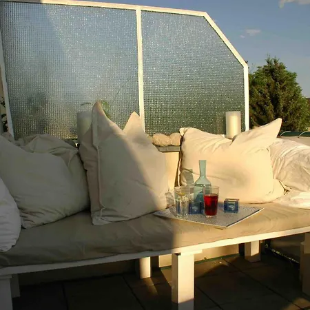 My Cosy Backyard - Next To Schoenbrunn Castle *