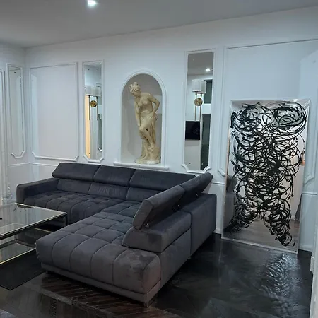 아파트 Luxurious In The Centre Of 비엔나