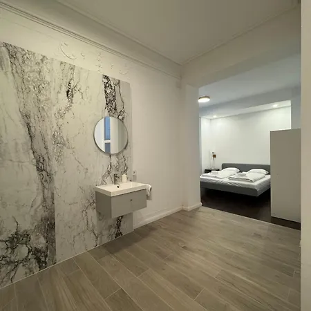 Luxurious In The Centre Of