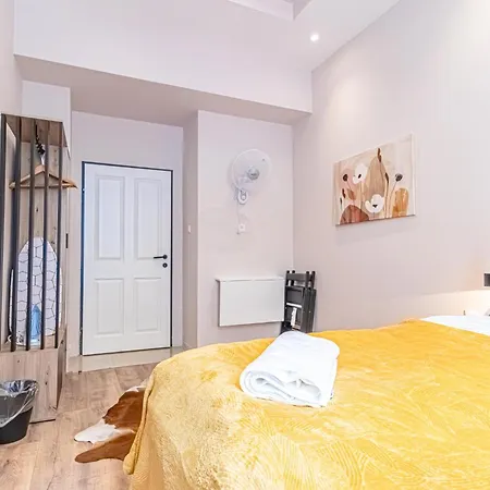Wiener Stadthalle Boutique - Ideal For Couples *