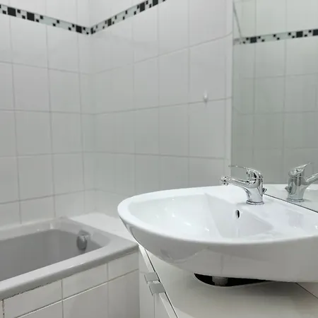 8 Minuten Nach Augarten I 7 Minuten Zur Metro I Wlan Apartment *