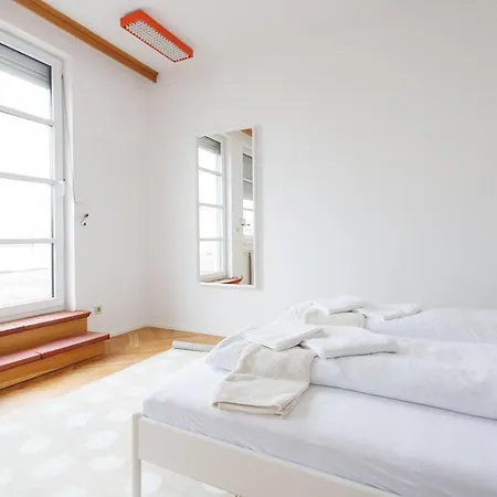 Apartment Familien- Und Gruppenparadies Platz Fuer 12 Gaeste Vienna