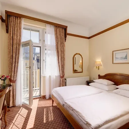 Hotel City Central Отель