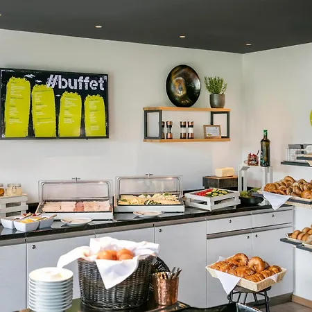 Arcotel Donauzentrum 4* Vienna