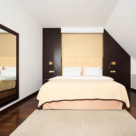 Myplace Premium 4*