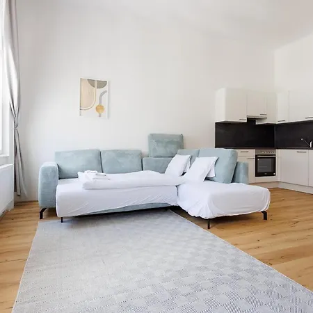 4ty3 - Stadtpark Is Calling Apartment *