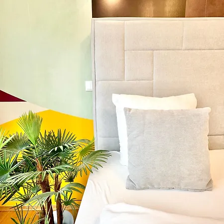 Designer Mit Balkon Vienna