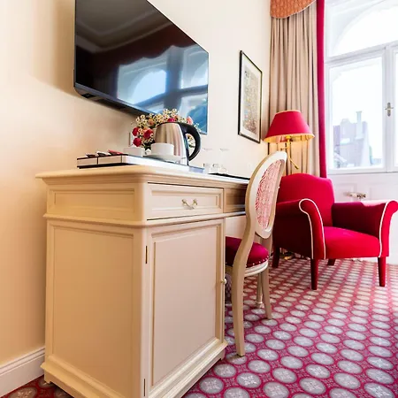 Aviano Boutique 4* Wien