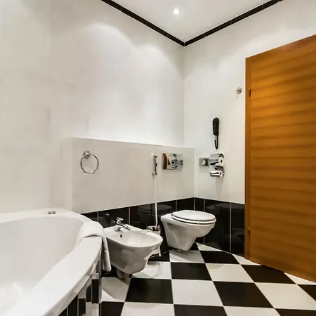 Corvinus - Newly Renovated Hotel