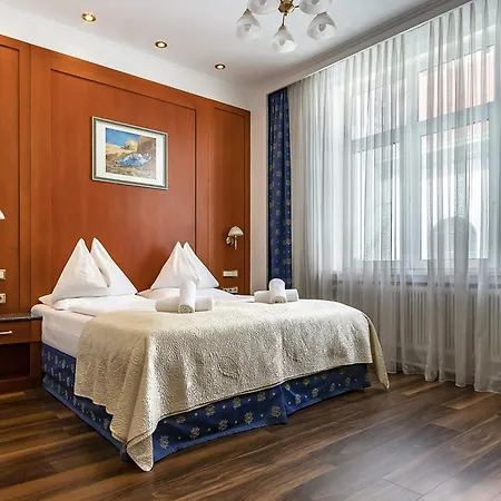 Hotel Corvinus - Newly Renovated