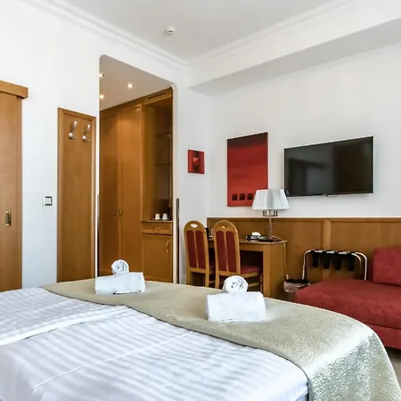 Hotel Corvinus - Newly Renovated Wien