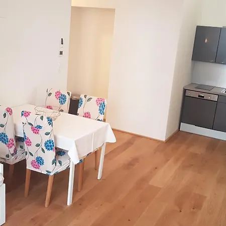 Sobieski District-1 Ring Apartment *