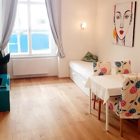 Apartment Sobieski District-1 Ring *