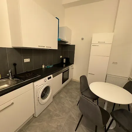 Centrally-located Authentic Apartment *