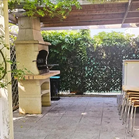 With Pool - Big Garden - Barbecue - Free Parking Villa