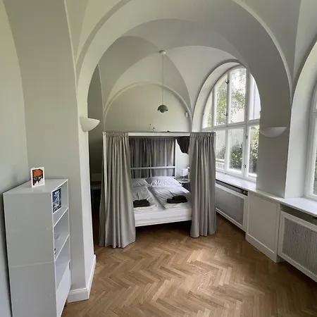Elegante Jugendstilvilla - 5min Gehweg Zur U-bahn Apartment *