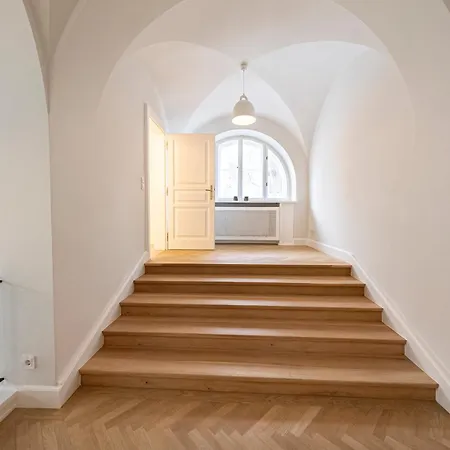 Elegante Jugendstilvilla - 5min Gehweg Zur U-bahn Apartment