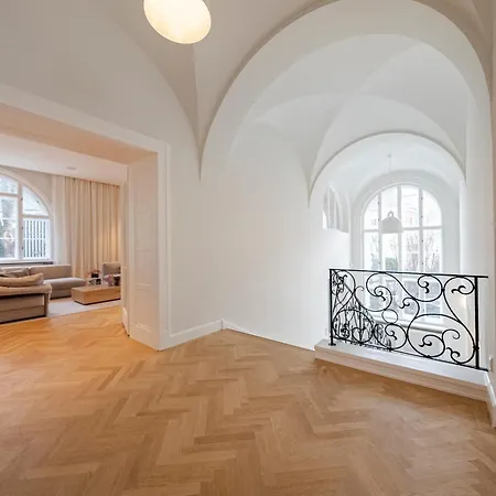 Apartment Elegante Jugendstilvilla - 5min Gehweg Zur U-bahn