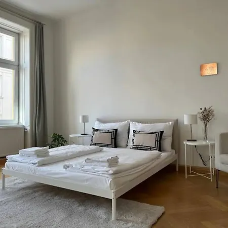 Beautiful In Apartment