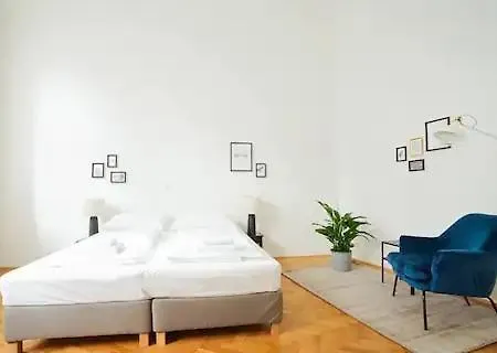 Beautiful In Apartment Vienna