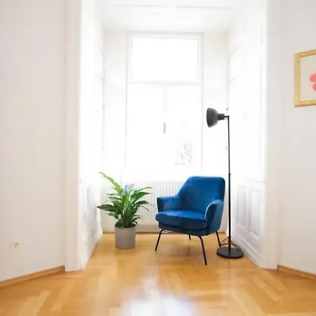 Apartment Beautiful In *