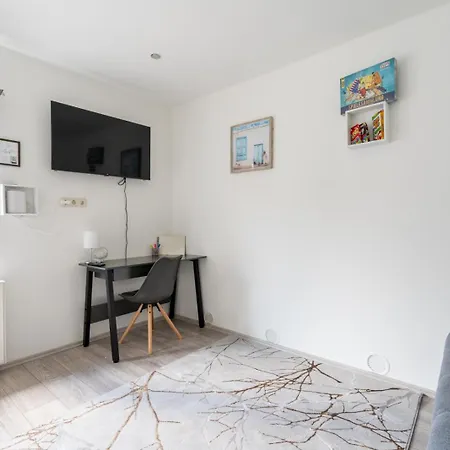 Apartment Wiener Juwel Zwischen Flughafen Und Stadtleben *
