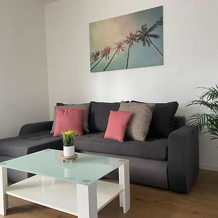 Apartment 90 M2 Central With Balcony *
