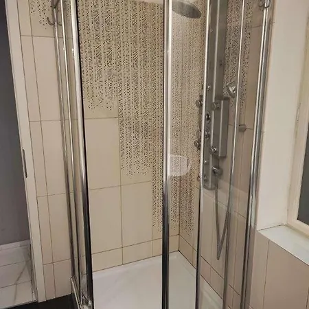 With Unique 40m2 Garden & Self Check In