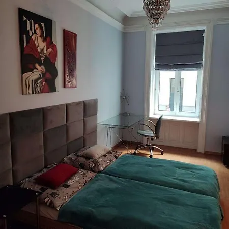 Apartment With Unique 40m2 Garden & Self Check In