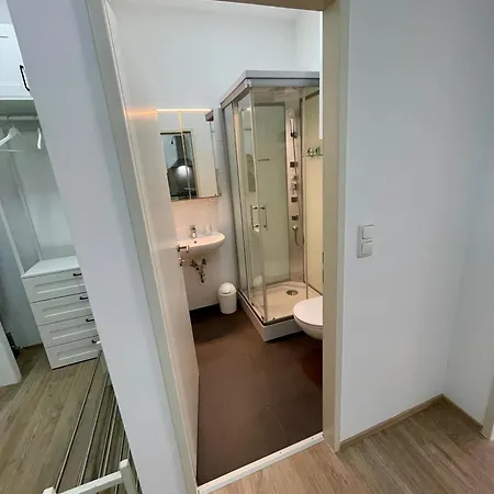 Kleine Studiowohnung In Der Braunhirschengasse * Viena