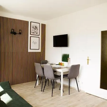 Rooftop With Balcony & Ac Appartamento