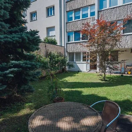 Bezauberndes Mit Privatem Garten Apartment Vienna
