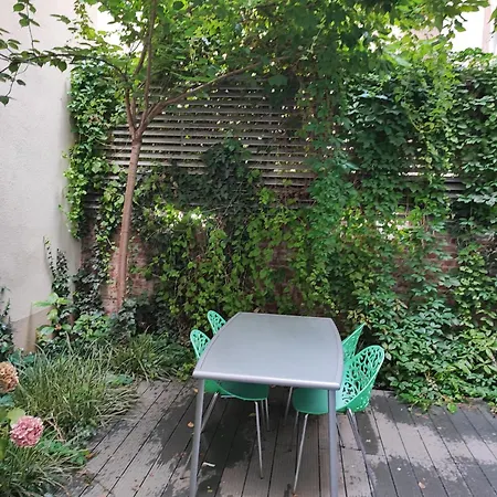 Apartment With Unique 40m2 Garden & Self Check In Vienna